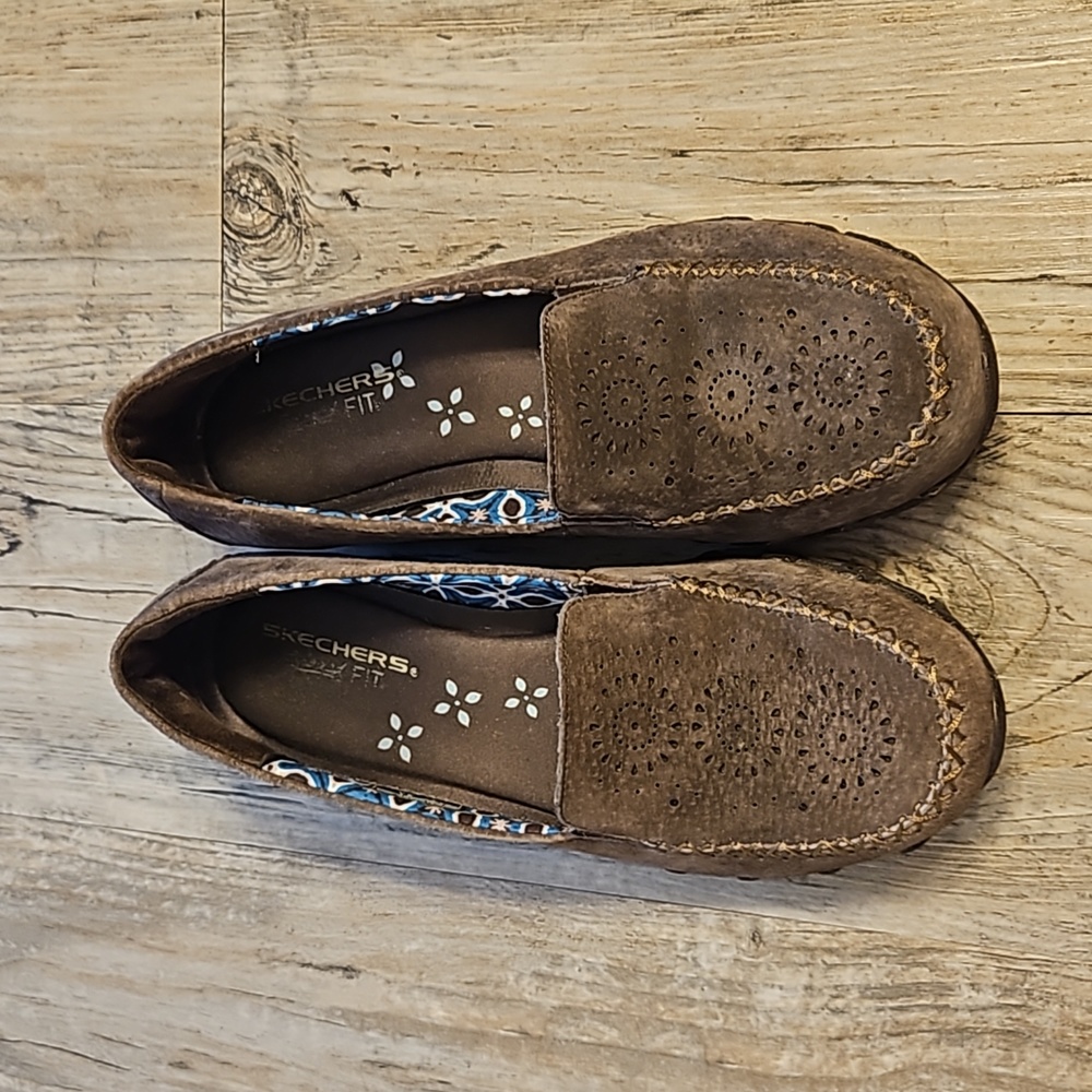 Sketches - Womens Moccasins - Picture 2 of 5